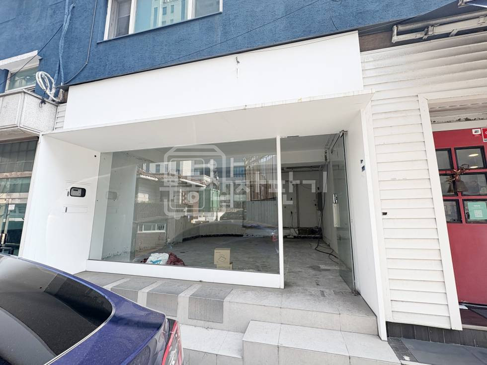 서울 강남구 청담동 무권리, 청담역 9분, 청담사거리 인근, 역세권, 1층 임대 월세 매물번호 28135 사진 4