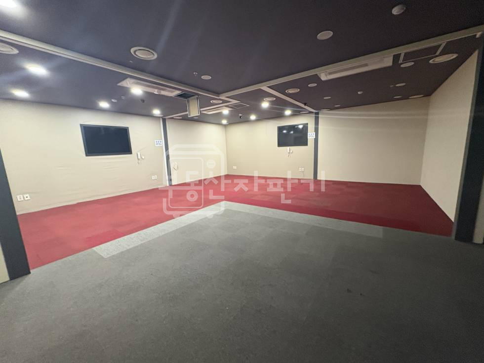 서울 강남구 논현동 강남구청역 2분, 초역세권, 지하1층 임대. 월세 매물번호 32413 사진 3