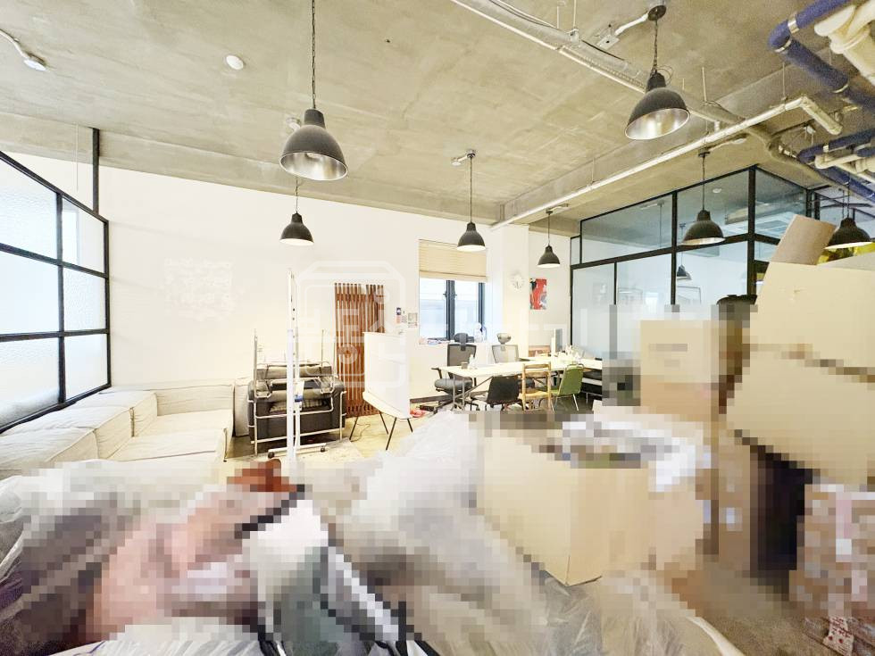 서울 강남구 논현동 무권리, 강남구청역 5분, 역세권, 1층 임대 월세 매물번호 32564 사진 7