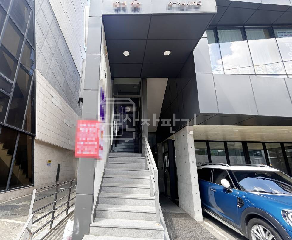 서울 강남구 청담동 무권리, 청담역 5분, 강남구청인근, 역세권, 2층 임대. 월세 매물번호 32502 사진 2