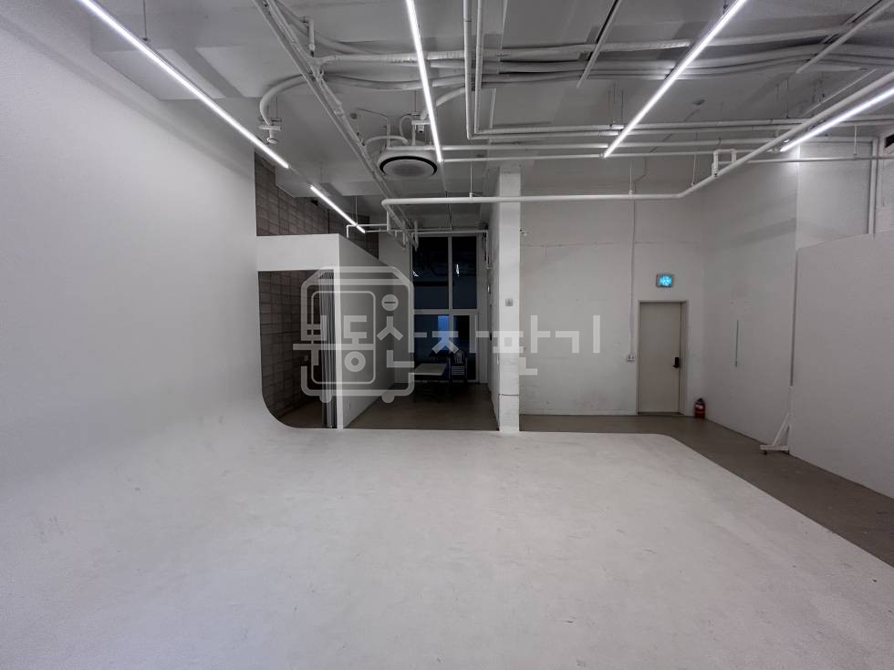 서울 강남구 청담동 무권리, 층고 5.1M, 강남구청역 7분, 역세권, 지하2층 임대 월세 매물번호 30469 사진 4