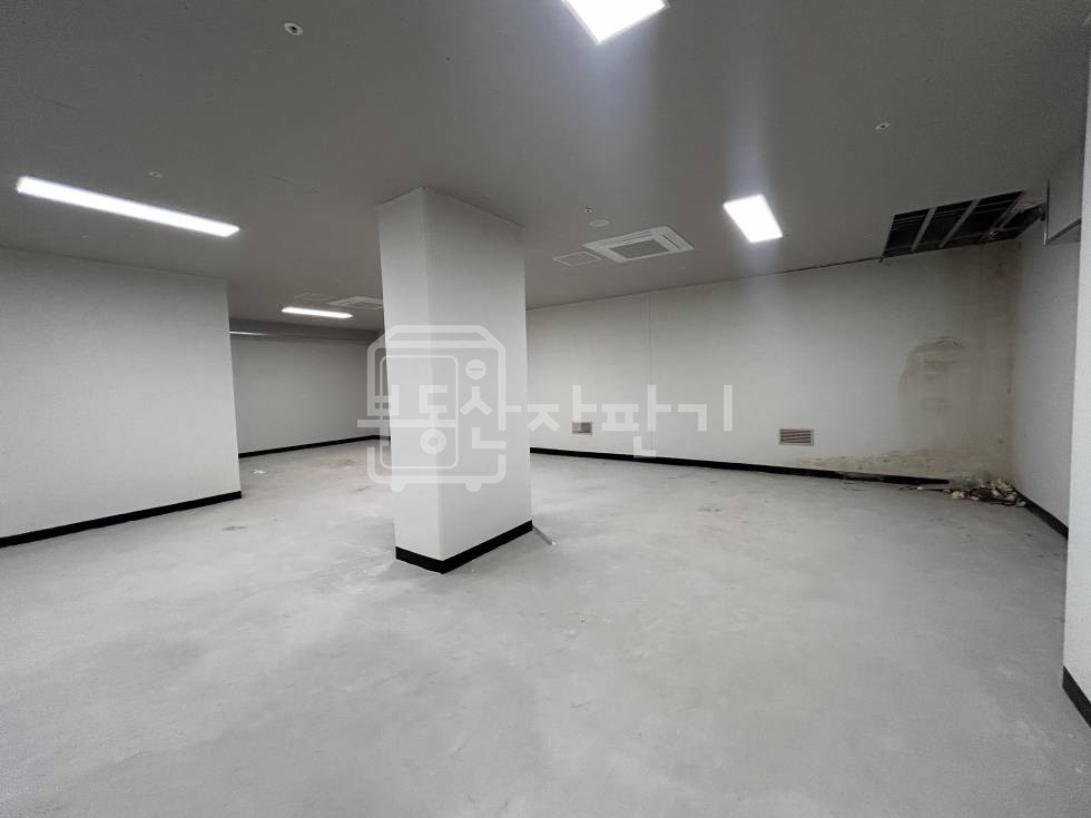 서울 강남구 역삼동 선정릉역 도보 2분 초역세권 ,비에네스타 상가 ,지하 전체 임대 월세 매물번호 31549 사진 6