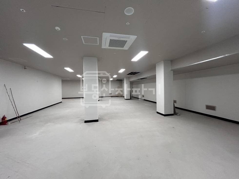 서울 강남구 역삼동 선정릉역 도보 2분 초역세권 ,비에네스타 상가 ,지하 전체 임대 월세 매물번호 31549 사진 7