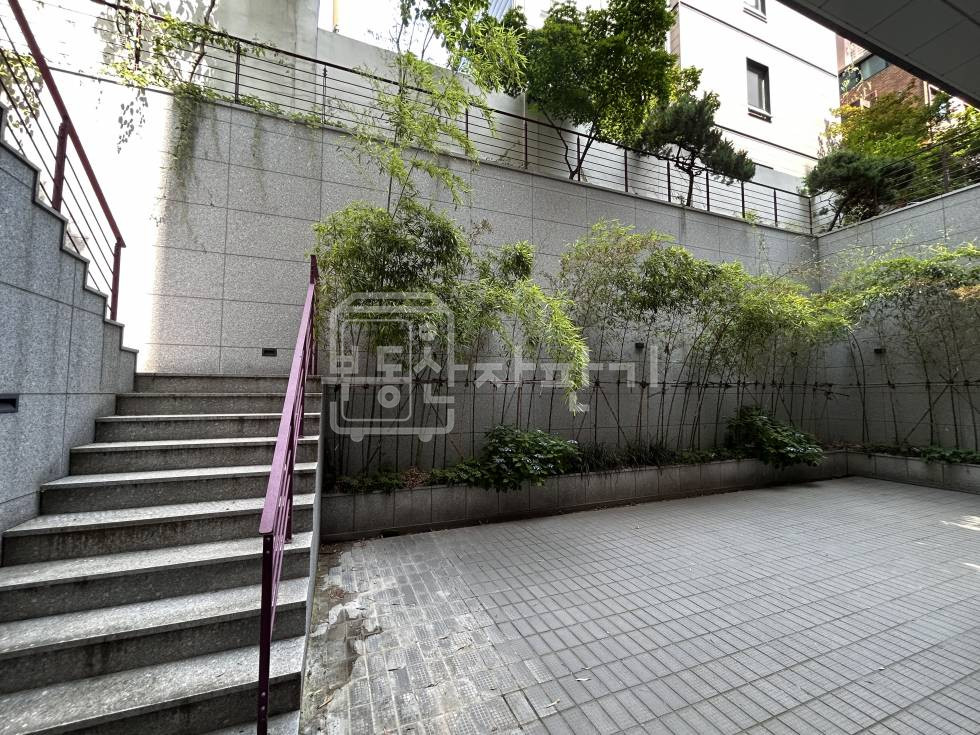 서울 강남구 역삼동 선정릉역 도보 2분 초역세권 ,비에네스타 상가 ,지하 전체 임대 월세 매물번호 31549 사진 8