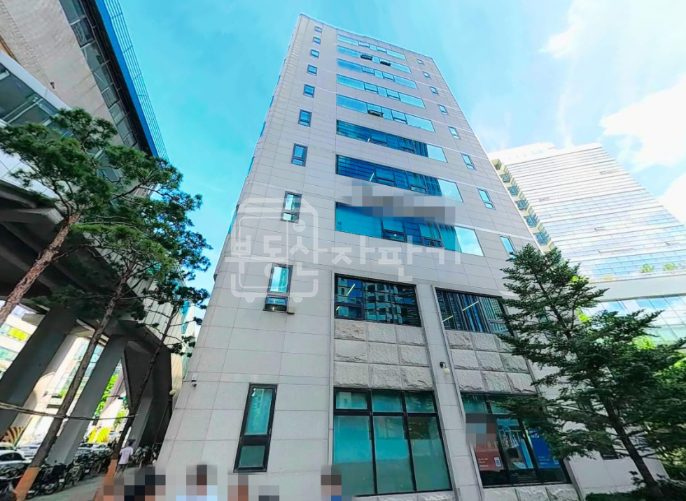 서울 성동구 성수동1가 주차4대, 초역세권, 무권리, 대로변, 뚝섬역 앞, 8층 임대 월세 매물번호 32742 사진 1