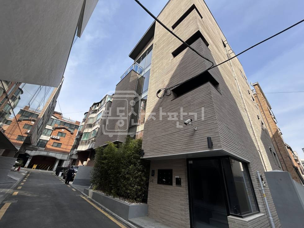 서울 강남구 역삼동 선릉역 도보 8분 역세권 인테리어 최상 1층 임대 월세 매물번호 30560 사진 1