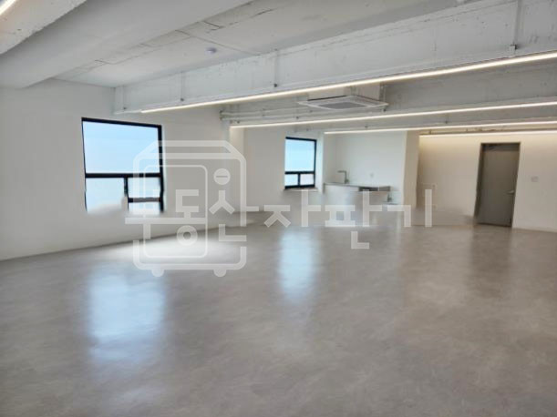 서울 강남구 논현동 무권리, 학동역 5분, 역세권, 2층 임대 월세 매물번호 22312 사진 1