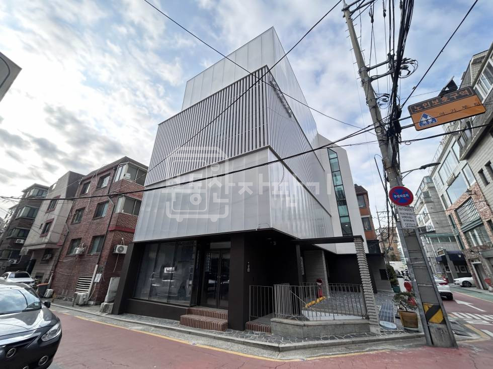 서울 강남구 논현동 무권리, 학동역 5분, 역세권, 지하 1층 임대 월세 매물번호 25614 사진 1