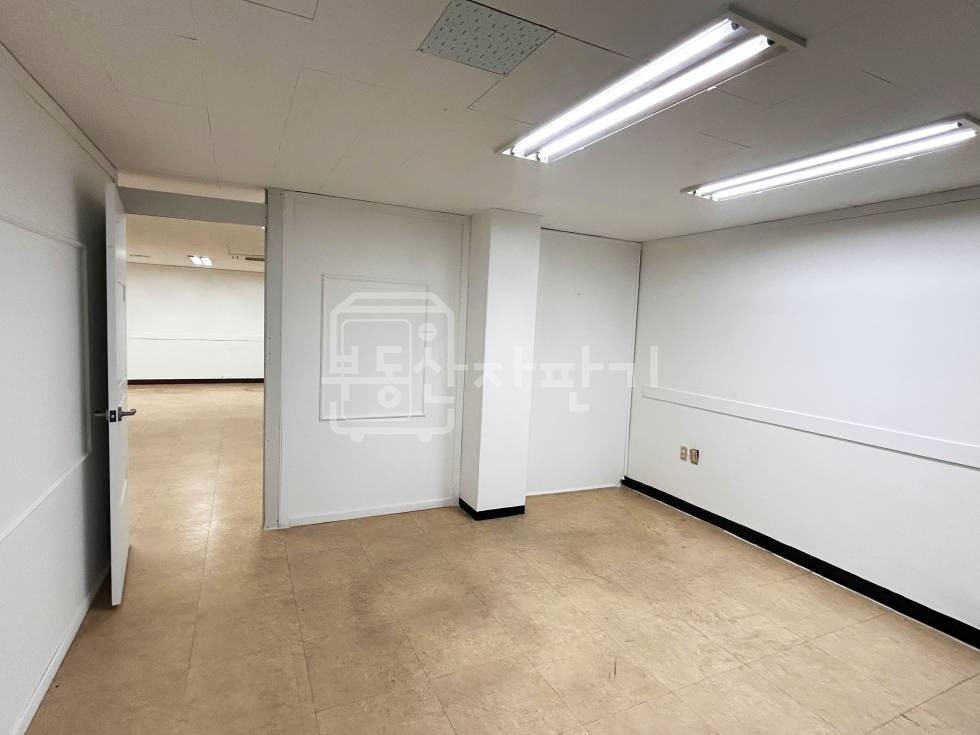 서울 강남구 대치동 삼성역 도보 10분 역세권 2층 사무실 임대 월세 매물번호 29065 사진 3