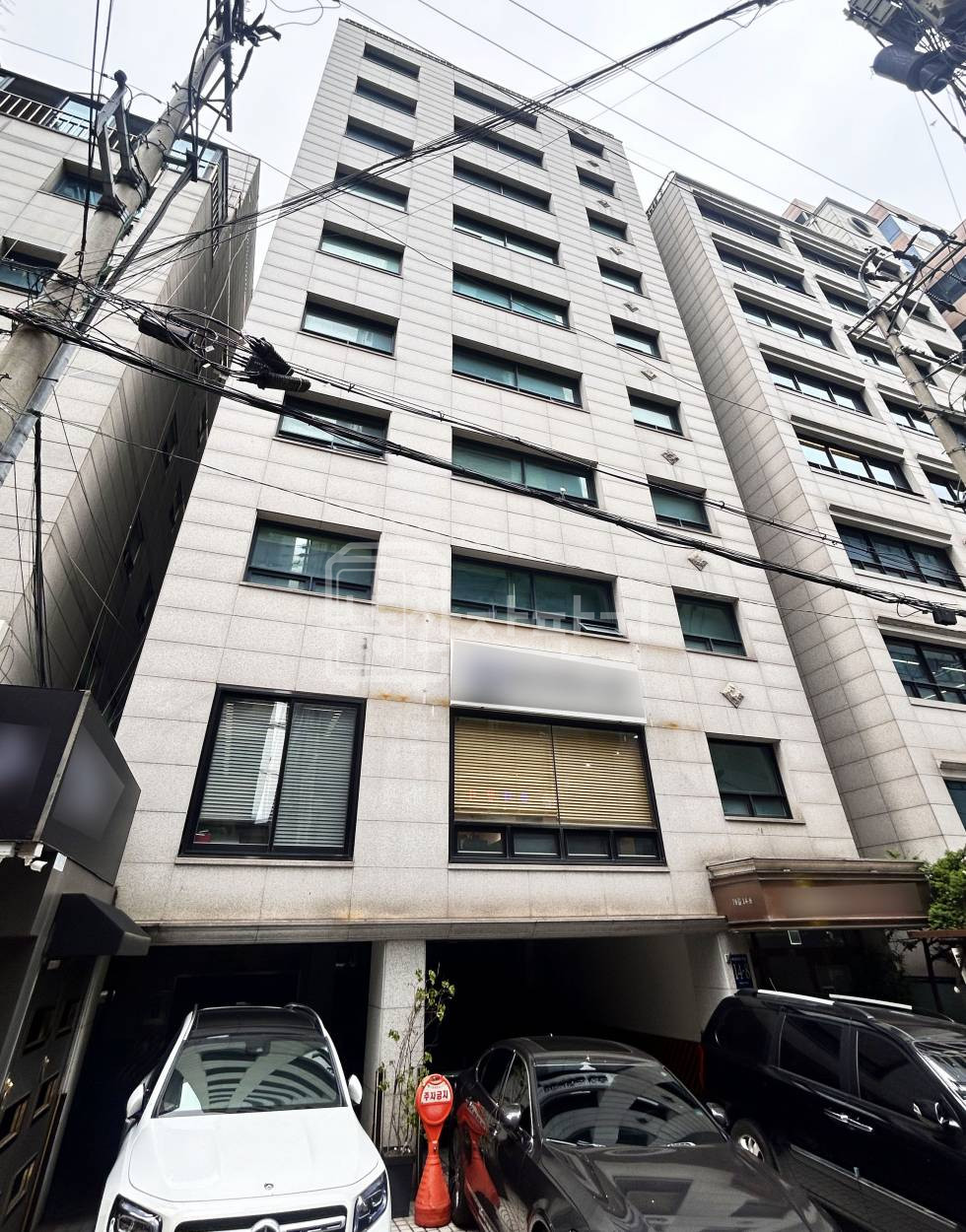 서울 강남구 대치동 2호선 선릉역 도보 8분 거리 내부 깔끔한 3층 사무실 임대 월세 매물번호 29039 사진 1