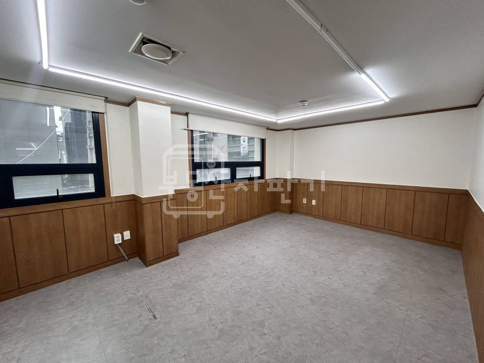 서울 강남구 대치동 2호선 선릉역 도보 8분 거리 내부 깔끔한 3층 사무실 임대 월세 매물번호 29039 사진 8