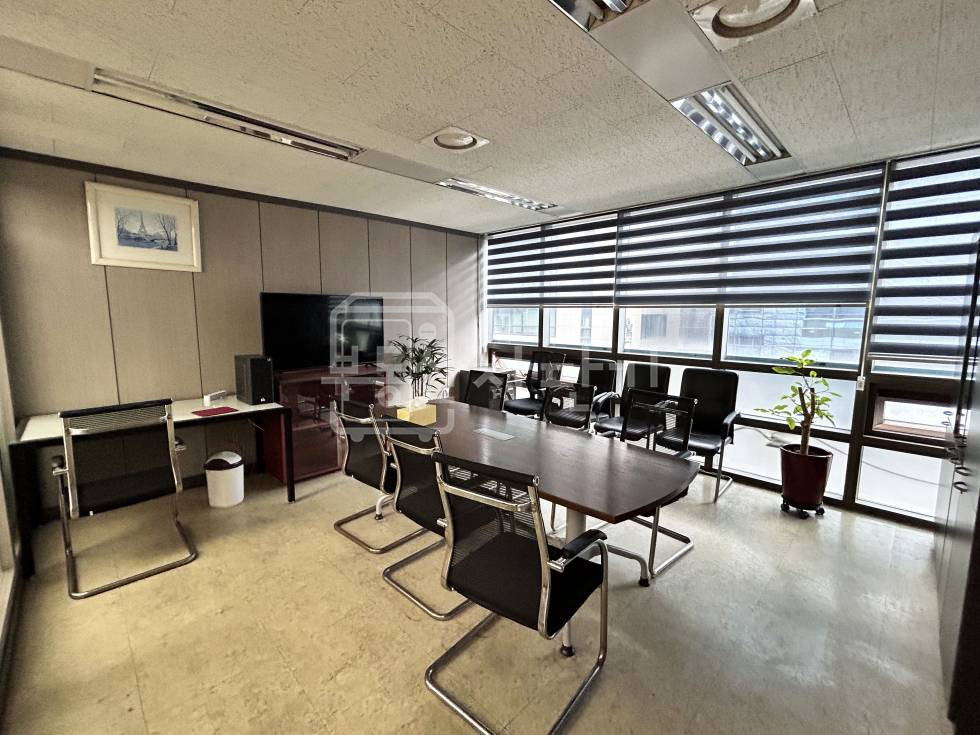 서울 강남구 대치동 2호선 삼성역 도보 8분 테헤란로 이면도로에 위치한 3층 사무실 월세 매물번호 28990 사진 3