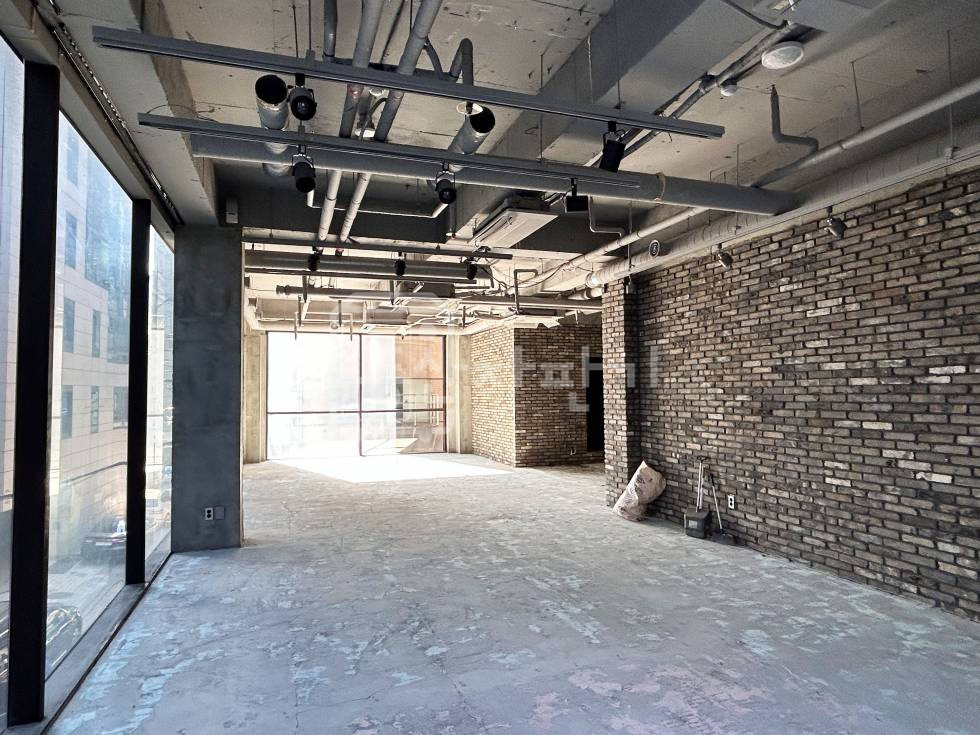 서울 강남구 역삼동 2호선 역삼역 도보 2분 초역세권 2층 임대 월세 매물번호 28951 사진 3