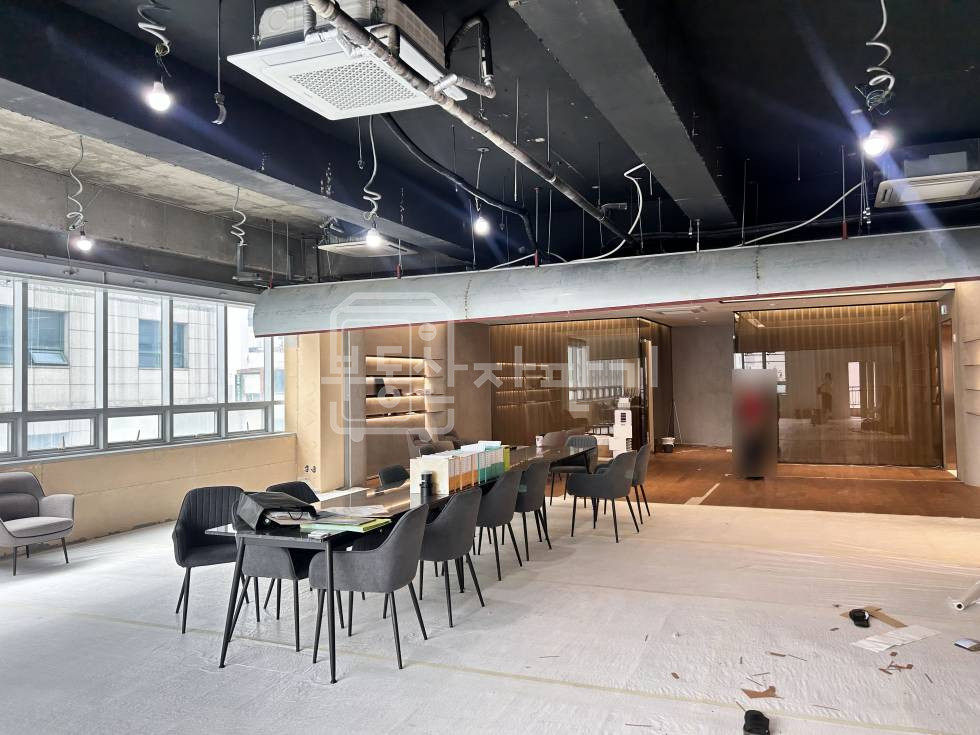 서울 강남구 삼성동 선정릉역 도보 2분 초역세권 대로변 2층 임대 월세 매물번호 28905 사진 2