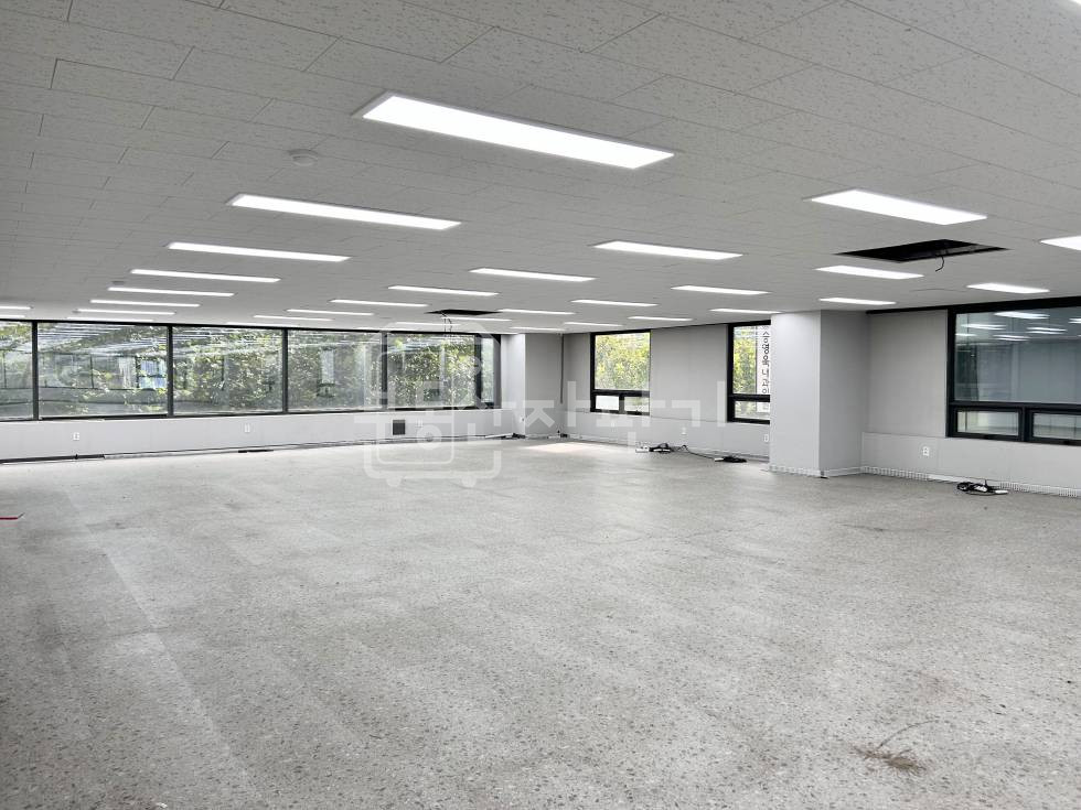 서울 강남구 삼성동 삼성역 도보 9분 역세권 넓은 사무실 4층 임대 월세 매물번호 28817 사진 6