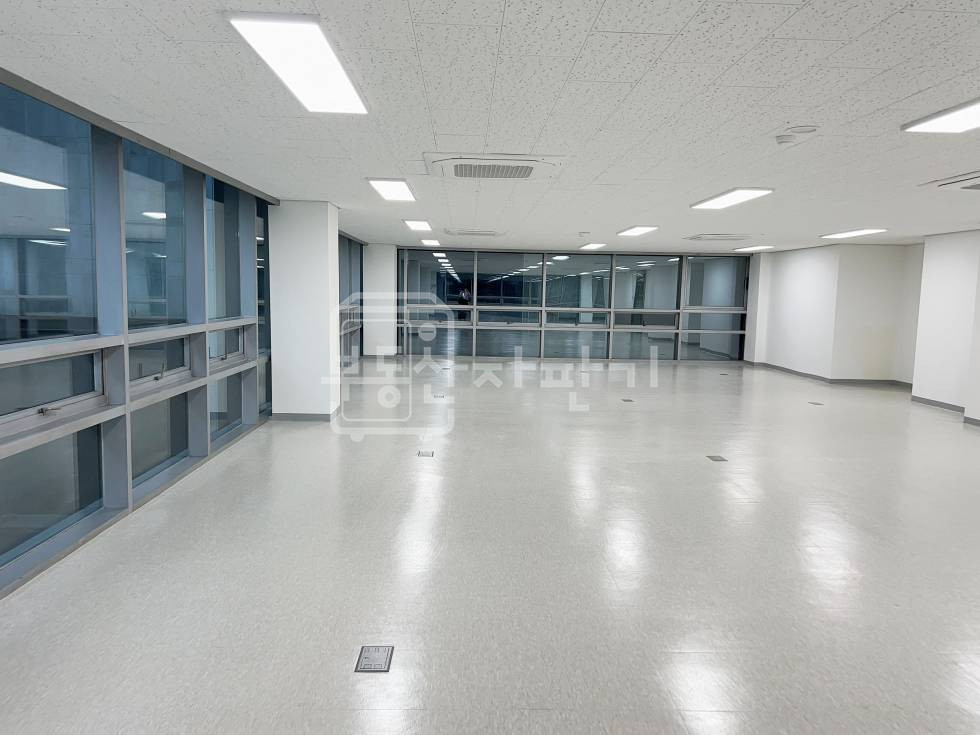 서울 강남구 대치동 2호선 삼성역 도보 9분 , 포스코사거리 정류장 도보 5분 역세권 중대형사무실 4층 월세 매물번호 28770 사진 5