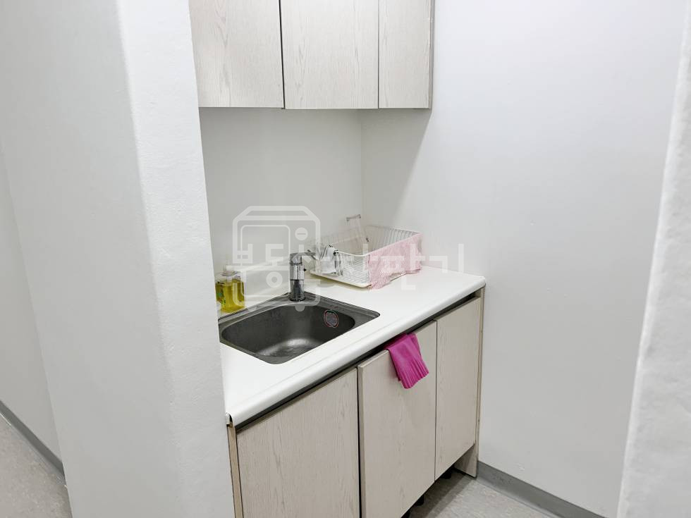 서울 강남구 대치동 2호선 삼성역 도보 9분 , 포스코사거리 정류장 도보 5분 역세권 중대형사무실 4층 월세 매물번호 28770 사진 10