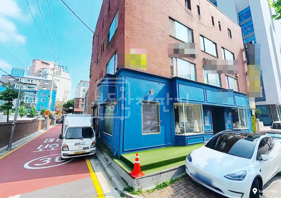 서울 서초구 서초동 무권리, 남부터미널역 8분, 역세권, 대로변 건물, 3층 임대. 월세 매물번호 32485 사진 1