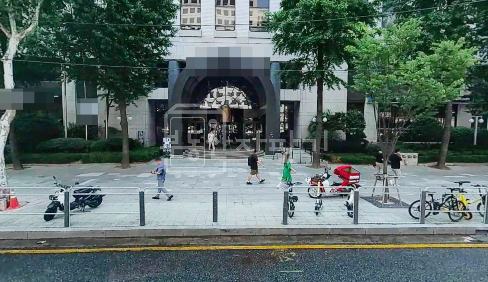 서울 강남구 역삼동 무권리, 강남역 3분, 역삼역 5분, 더블역세권, 대로변 지하1층 임대 월세 매물번호 32040 사진 1