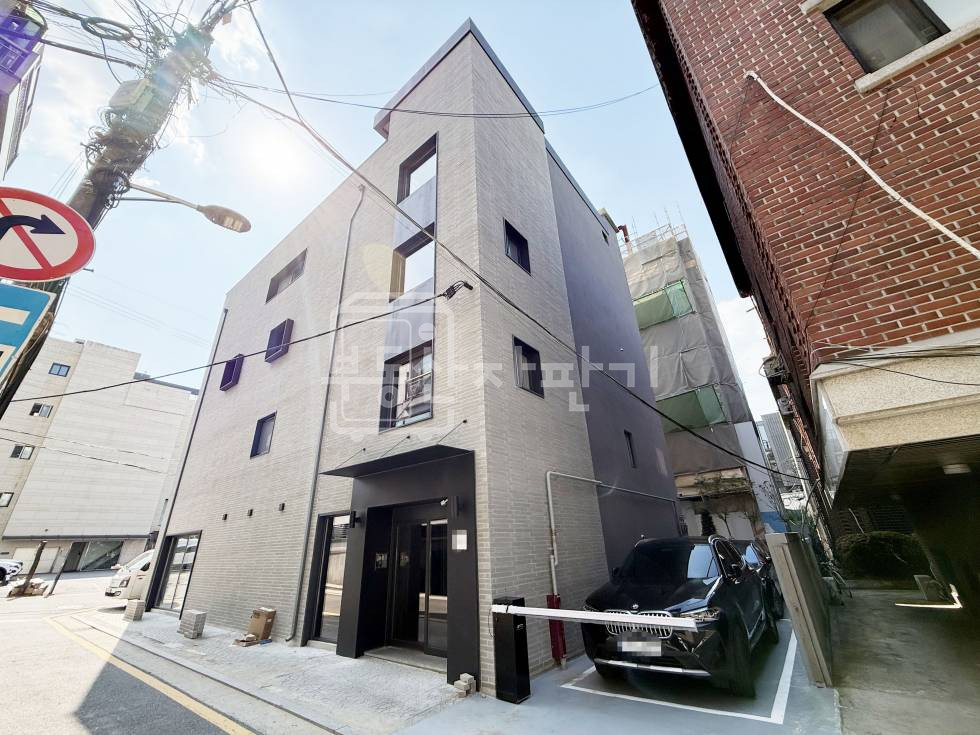 서울 강남구 논현동 무권리 보드상점거리 인근 학동역 5분 역세권 1층 임대 월세 매물번호 31453 사진 1