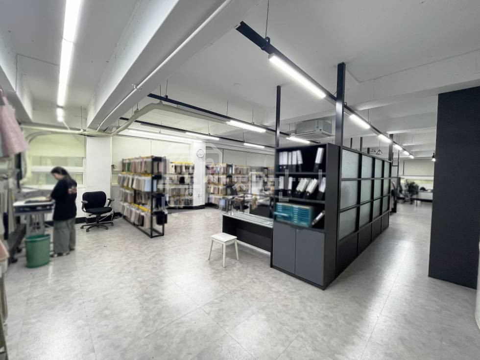서울 강남구 논현동 무권리, 논현역 6분, 역세권, 2층 임대 월세 매물번호 32557 사진 6