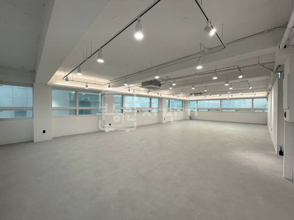서울 강남구 논현동 무권리, 논현역 6분, 역세권, 4층 임대 월세 매물번호 32558 사진 4