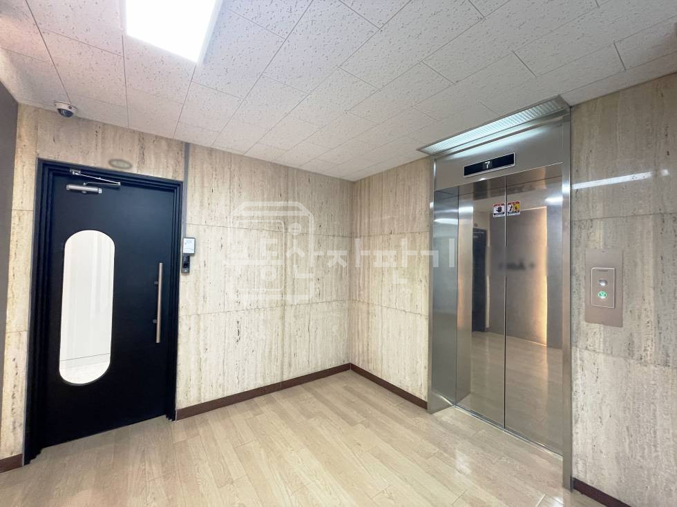 서울 강남구 논현동 무권리, 도산공원사거리 인근, 4층 임대 월세 매물번호 32550 사진 8