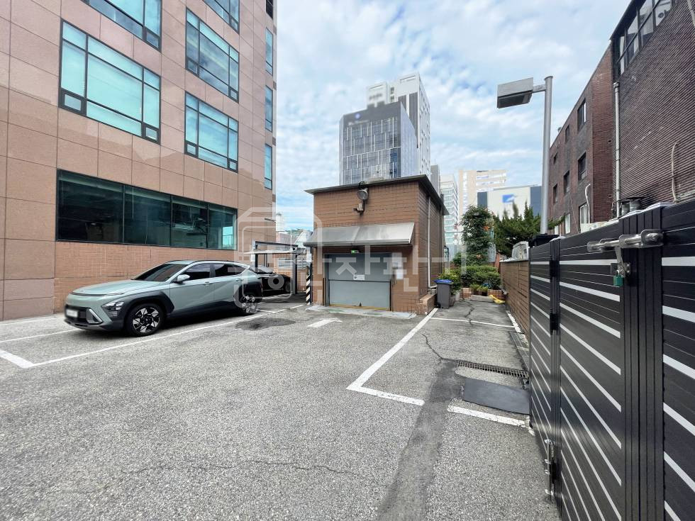 서울 강남구 논현동 무권리, 도산공원사거리 인근, 4층 임대 월세 매물번호 32550 사진 10
