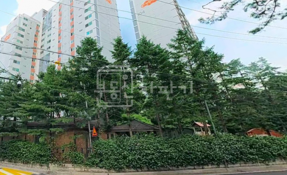 서울 강남구 청담동 방3, 남향 3베이, 확장수리, 선호하는 언북초배정 매매 매물번호 32758 사진 2