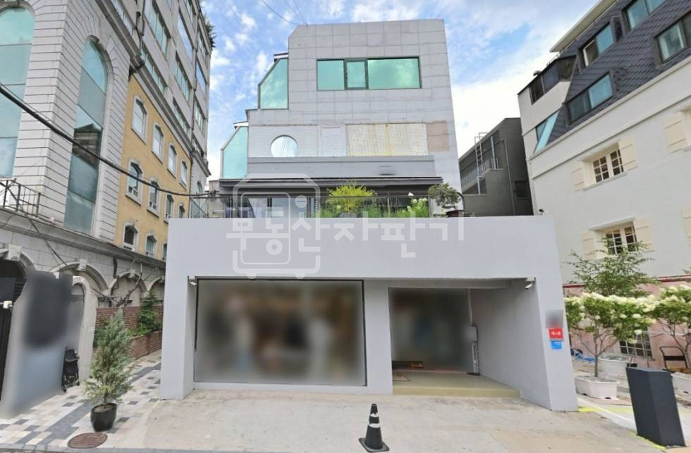 서울 강남구 신사동 무권리, 도산공원 인근, 4층 임대 월세 매물번호 32773 사진 1