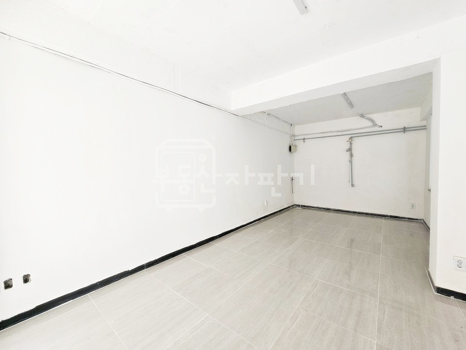 서울 강남구 대치동 무권리, 한티역 7분, 역세권, 1층 임대 월세 매물번호 30855 사진 2