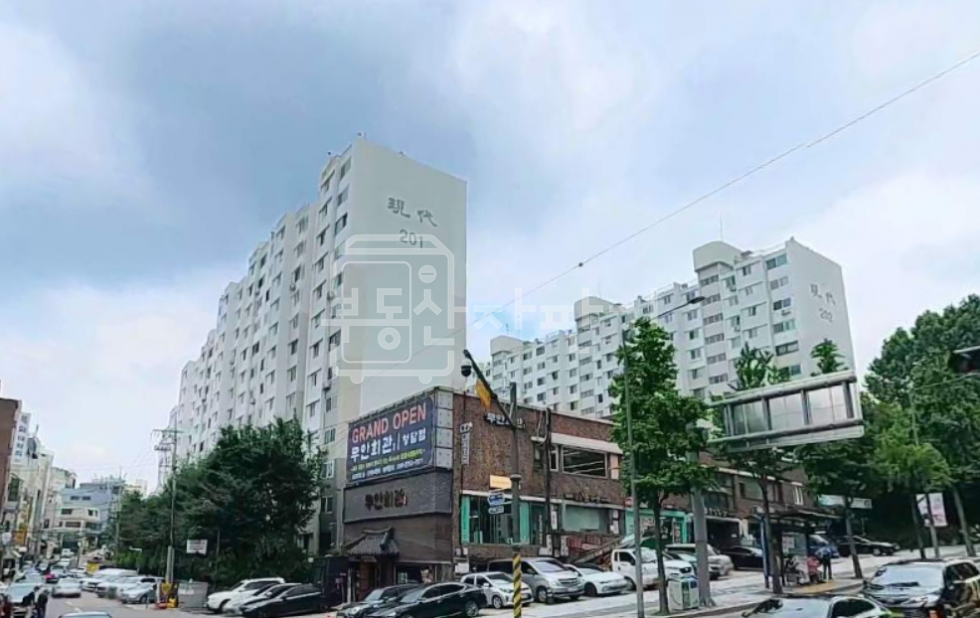서울 강남구 청담동 계단식 방3, 귀한 소액보증금 월세, 강남구청역 도보9분, 언북초 배정 월세 매물번호 32765 사진 1