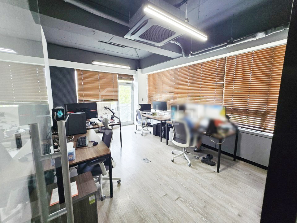 서울 강남구 논현동 강남구청역 6분, 역세권, 세관사거리 인근, S급인테리어 월세 매물번호 31882 사진 6