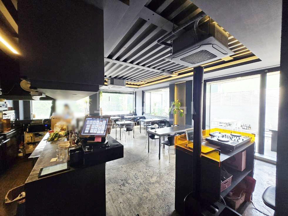 서울 강남구 신사동 압구정로데오역 5분, 역세권, 3층 임대 월세 매물번호 32125 사진 2