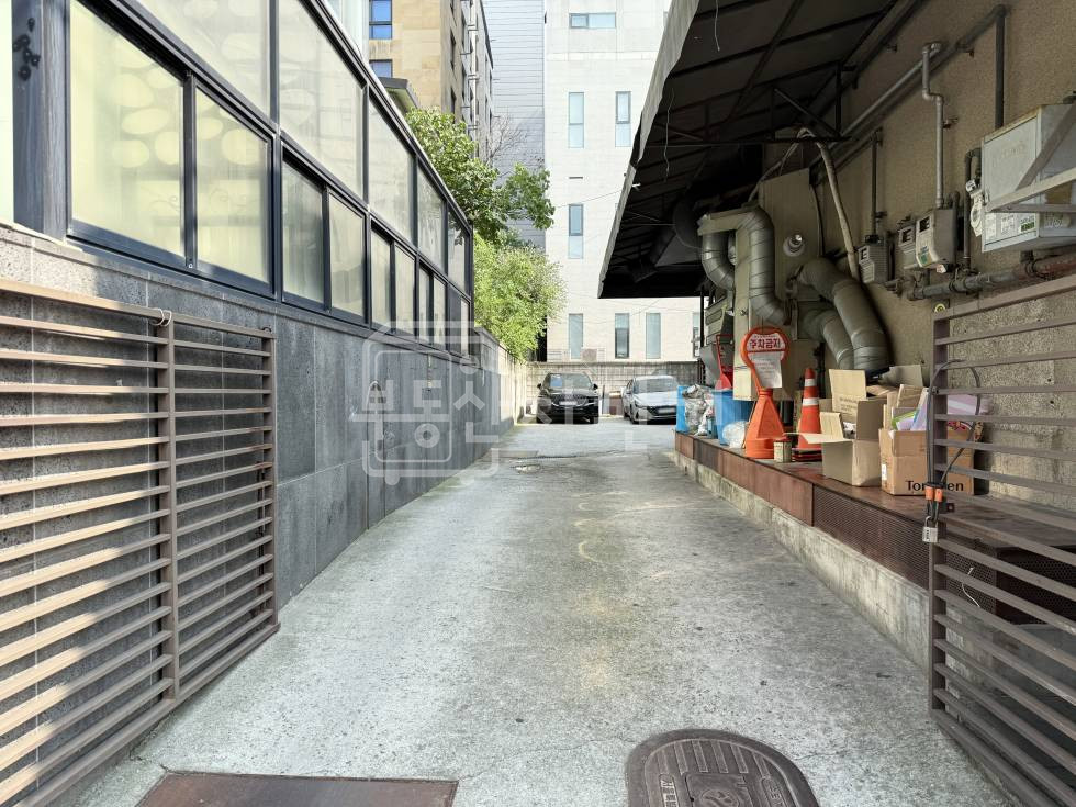 서울 강남구 청담동 무권리, 청담역 1분, 대로변 2층 임대 월세 매물번호 31810 사진 9