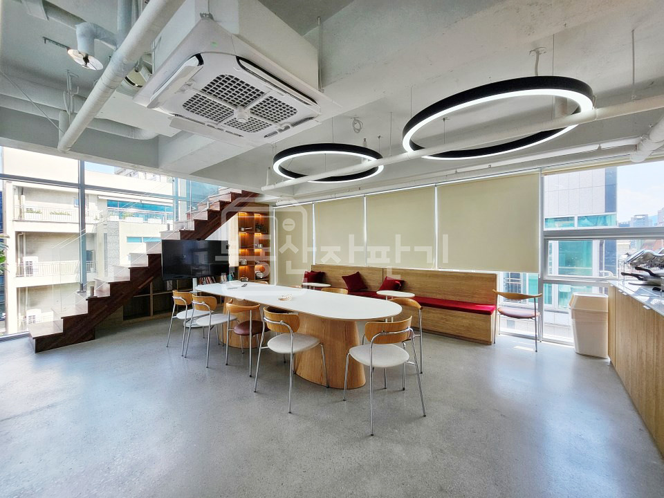 서울 강남구 역삼동 무권리, 강남역 6분, 역세권, 6층~7층 임대 월세 매물번호 32454 사진 1