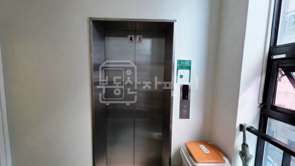 서울 강남구 신사동 압구정로데오역 2분, 초역세권, S급인테리어, 3층 임대 월세 매물번호 32548 사진 11