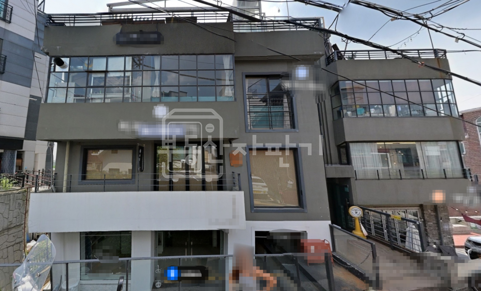 서울 용산구 이태원동 무권리 녹사평역 도보 8분 역세권 이면도로 3층 월세 매물번호 32839 사진 1