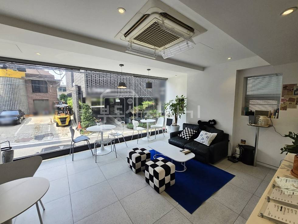 서울 강남구 논현동 강남구청역 6분, 역세권, 1층 임대 월세 매물번호 31797 사진 2