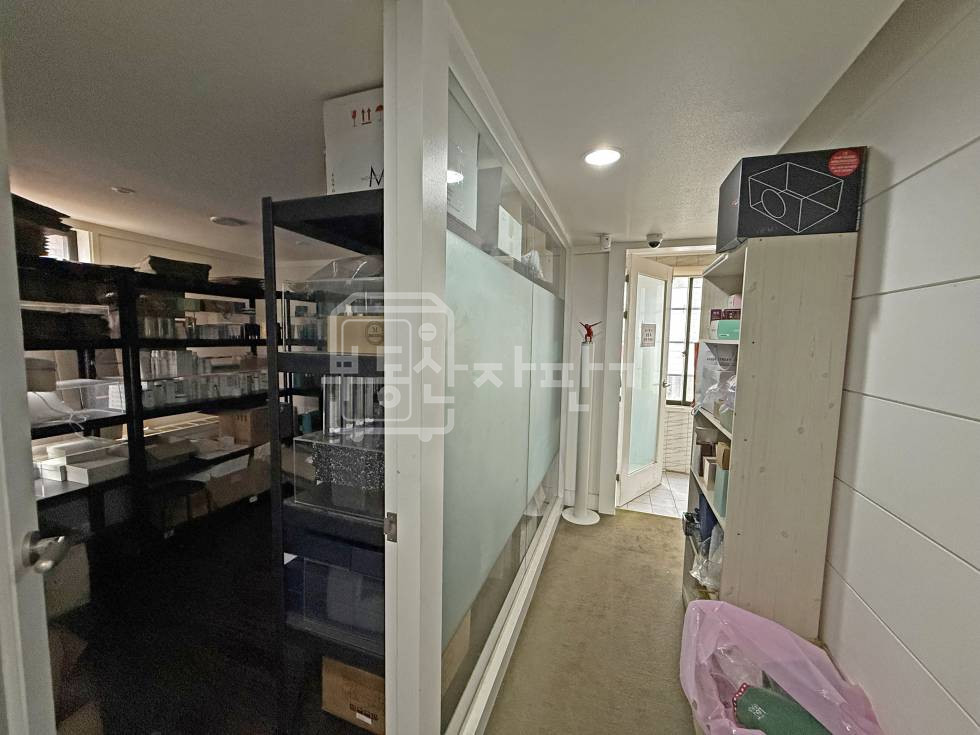 서울 강남구 신사동 무권리, 압구정로데오역 8분, 역세권, 2층 임대 월세 매물번호 31087 사진 8
