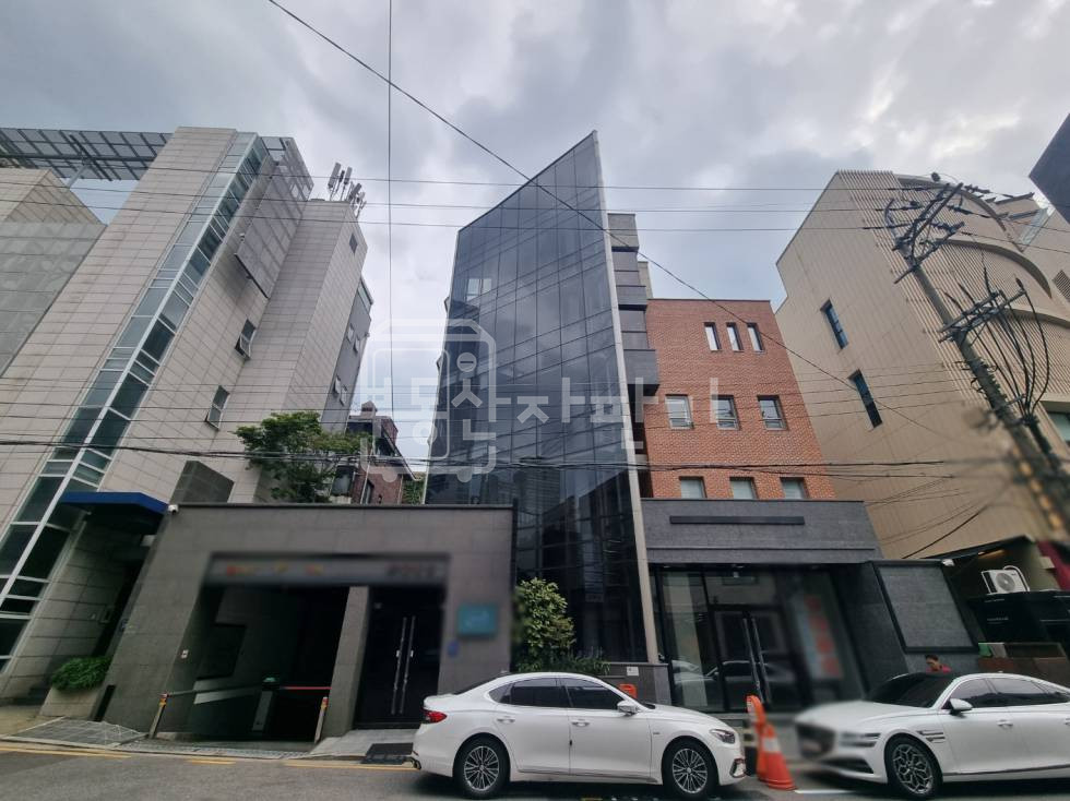서울 강남구 논현동 무권리,강남구청/학동역 7분, 역세권, 2층 임대 월세 매물번호 32904 사진 1
