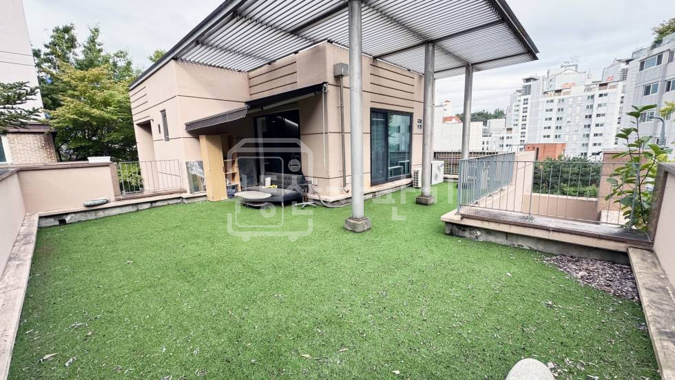 서울 강남구 청담동 청담동 아파트단지내 사무실, 무권리 주차1대. 월세 매물번호 22384 사진 3
