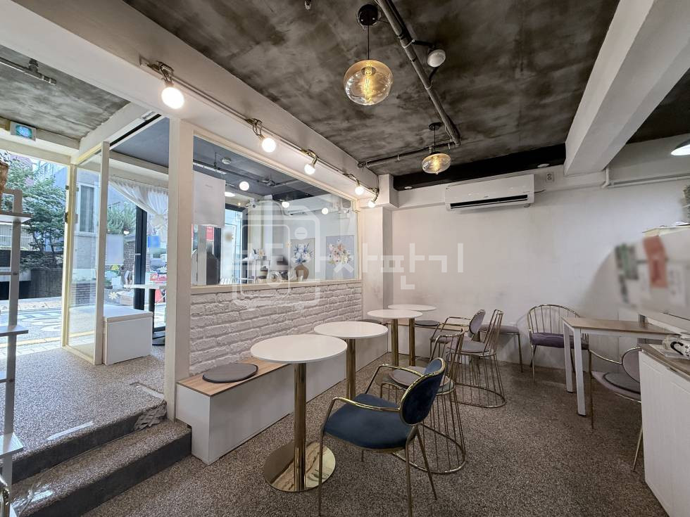 서울 강남구 논현동 학동역 5분, 역세권, 1층 임대 월세 매물번호 26049 사진 4