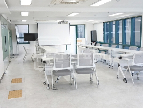 서울 강남구 역삼동 무권리, 역삼역 도보 2분, 초역세권, 11층 임대 월세 매물번호 33001 사진 1