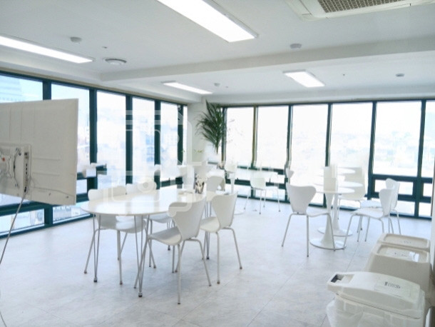 서울 강남구 역삼동 무권리, 역삼역 도보 2분, 초역세권, 11층 임대 월세 매물번호 33001 사진 2