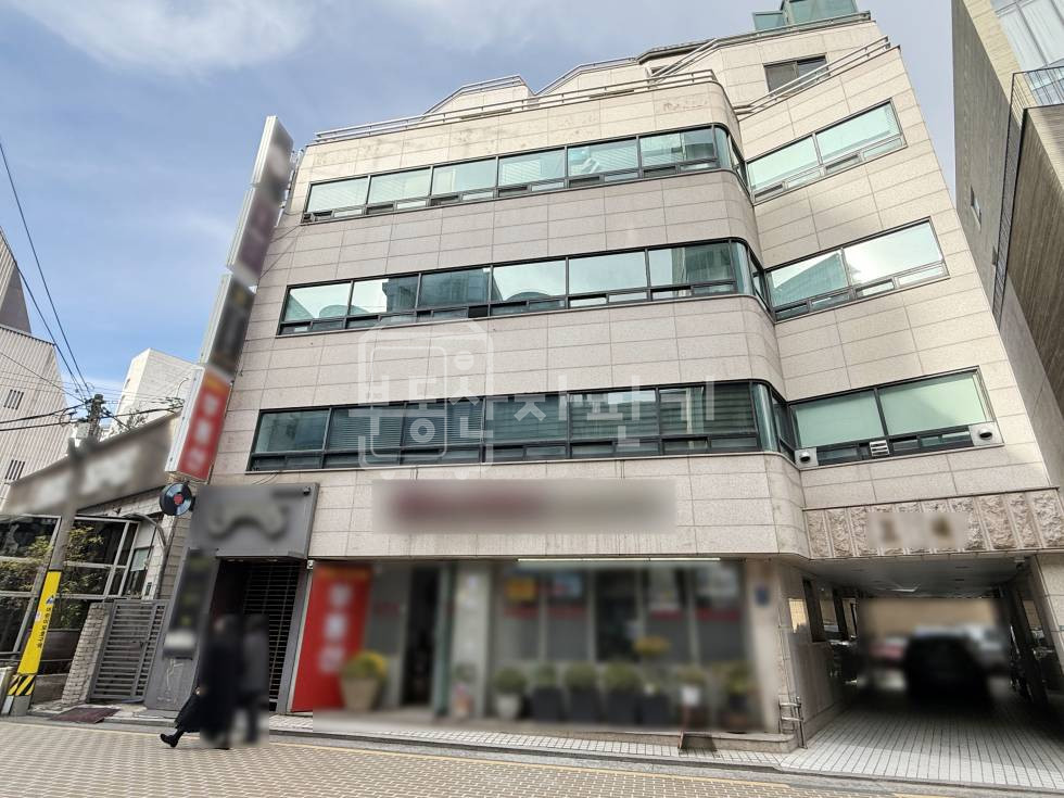 서울 강남구 청담동 무권리, 청담동명품거리 이면, 4층 임대 월세 매물번호 29398 사진 1