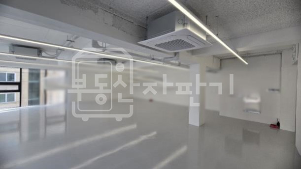 서울 강남구 논현동 강남구청역 도보 7분 코너건물 이면도로, 2층 리모델링 후 첫 입주 월세 매물번호 33032 사진 7