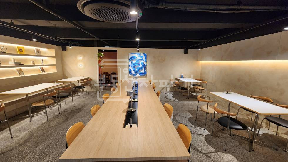 서울 강남구 논현동 도산공원 사거리 인근 A급 인테리어 지하 2층 임대 월세 매물번호 32531 사진 3