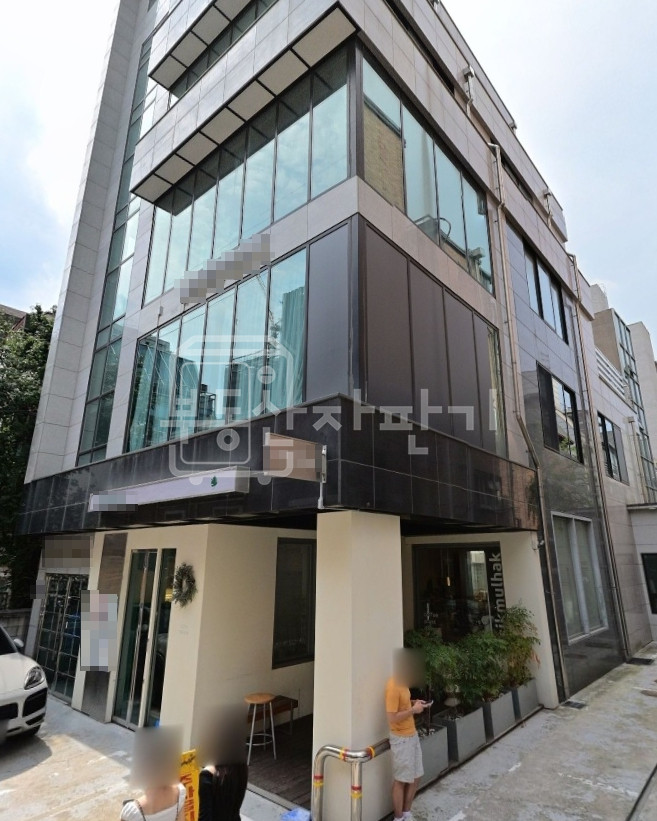 서울 강남구 신사동 무권리, 신사역 도보 4분, 역세권, 1층 임대 월세 매물번호 33089 사진 1