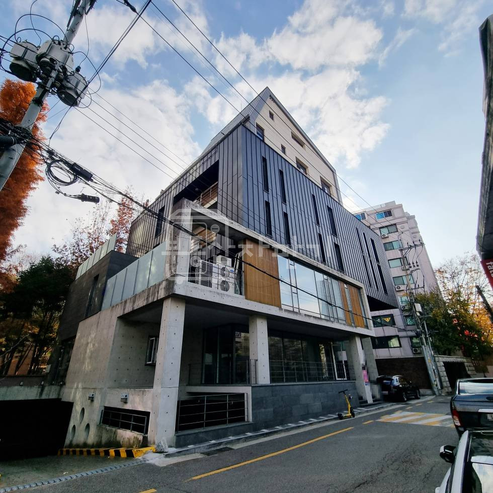 서울 서초구 방배동 무권리 내방역 도보 10분 역세권 함지박사거리 인근 이면도로 1층 월세 매물번호 33085 사진 1